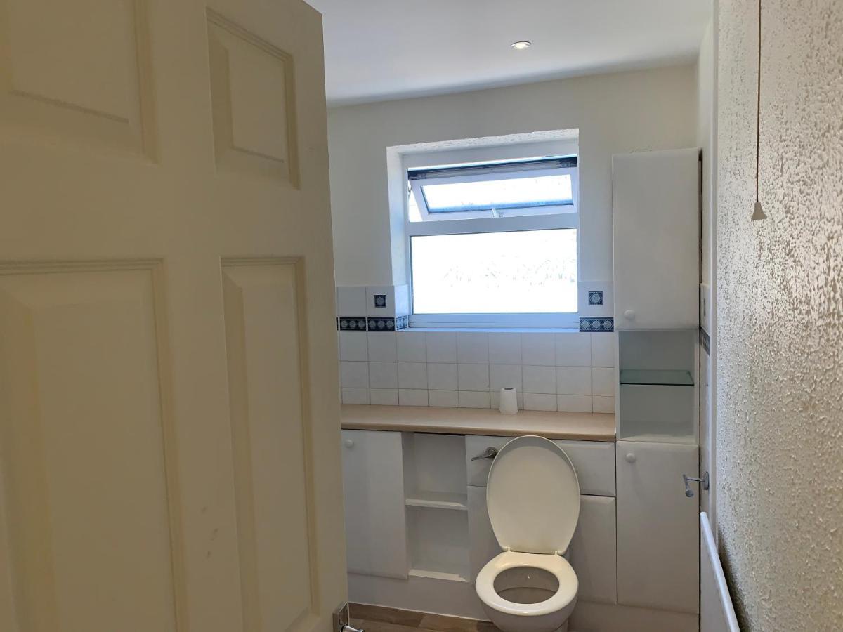 Elegant Devon * Luton (Bedfordshire)